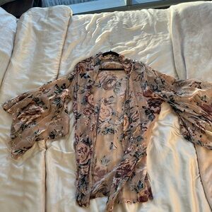 PrettyLittleThing Floral Blouse with Kimono Sleeves